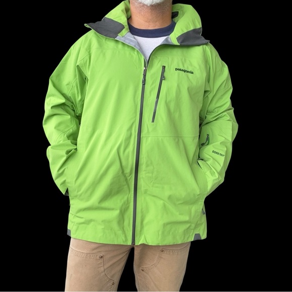 Patagonia Other - Patagonia Calcite Rain Jacket Goretex Waterproof Men’s Large